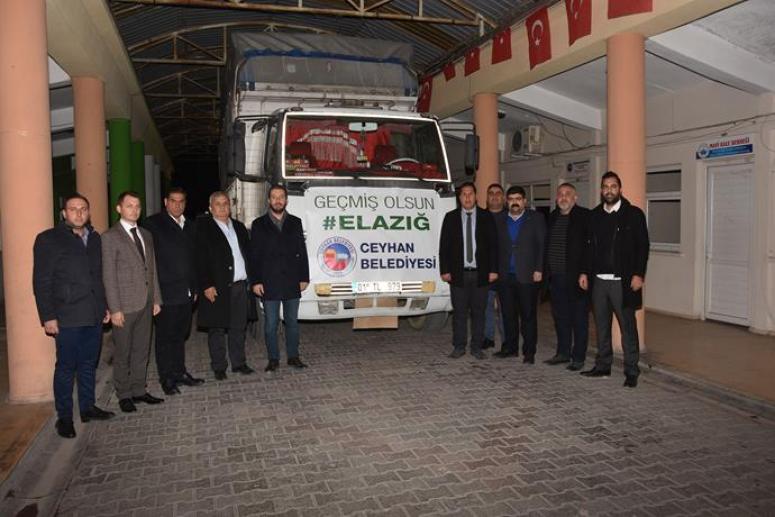CEYHAN BELEDİYESİ’NİN YARDIM TIRI ELAZIĞ’A VE MALATYA’YA ULAŞTI