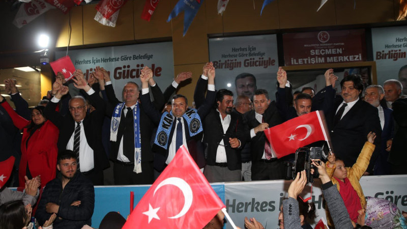 KARATAŞ KOCAİSPİR’İ BAĞRINA BASTI