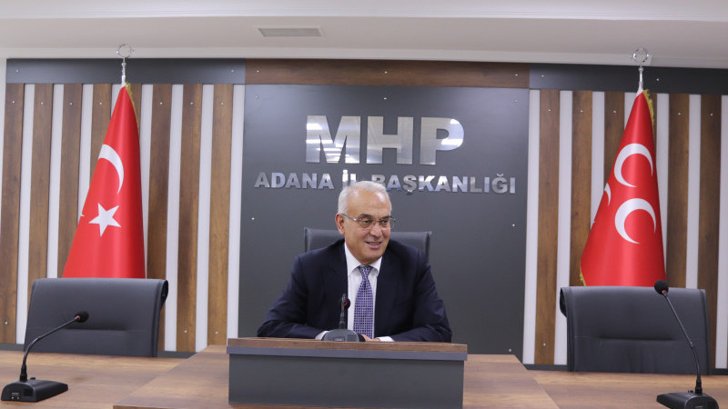 “CUMHUR KAZANACAK, ADANA KAZANACAK!”