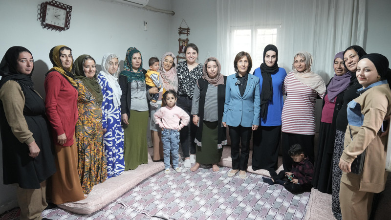 BAŞKAN TEKİN BAYRAMI SEYHANLILARLA BİR ARADA GEÇİRDİ