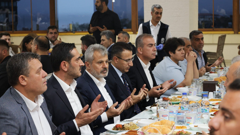 HBB’NİN KARDEŞLİK SOFRASI KIRIKHAN’DA KURULDU  