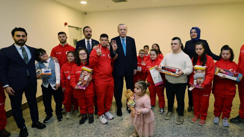 CUMHURBAŞKANIMIZ  RECEP TAYYİP ERDOĞAN, DOWN SENDROMLU SPORCULARIMIZLA BİR ARAYA GELDİ