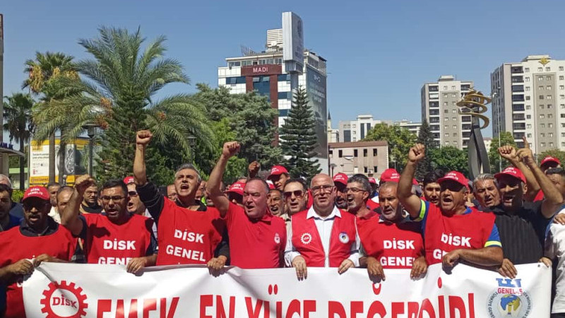 Seyhan İşçilerinden Açıklama “Mücadelemiz Politik Değil, Ekmek Mücadelesidir” 