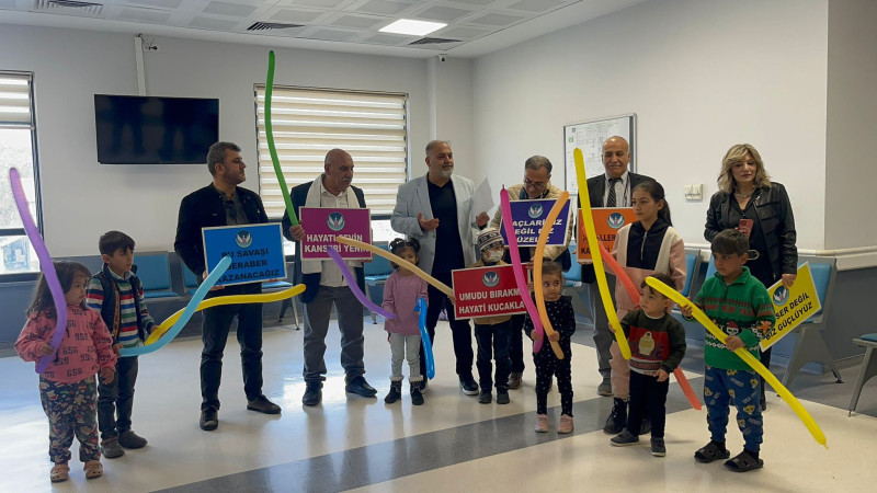 KANSERLİLER İLE EL ELE DERNEĞİ : “DESTEK BEKLİYORUZ, KAPILAR YÜZÜMÜZE KAPANIYOR”