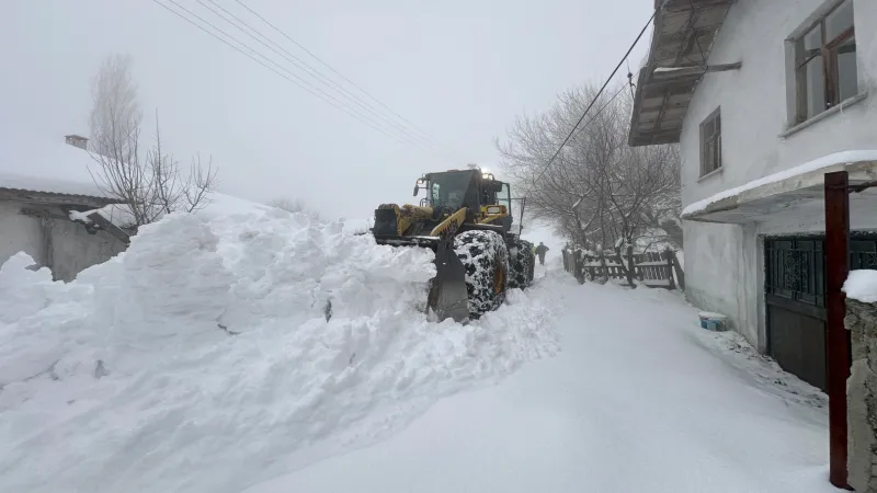 Sakarya'da 100 kişilik timle karla mücadelede son durum
