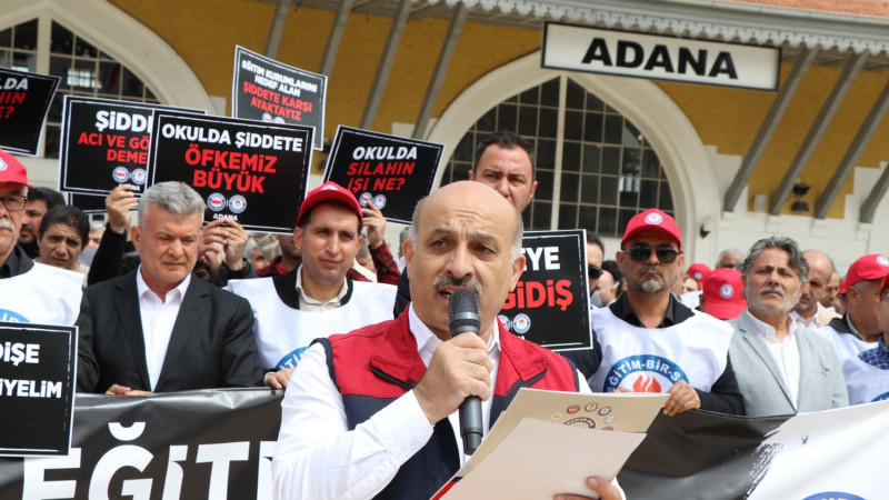 EĞİTİM-BİR-SEN ADANA ŞUBESİ EĞİTİMCİYE ŞİDDETE KARŞI İŞ BIRAKTI