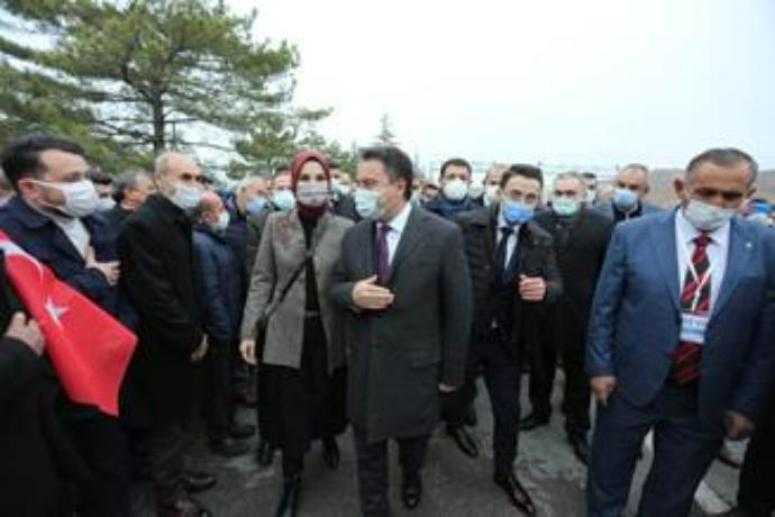 ALİ BABACAN’DAN ERDOĞAN’A:  ‘Çetelerin, mafyanın ve 28 Şubatçıların gemisindesiniz‘