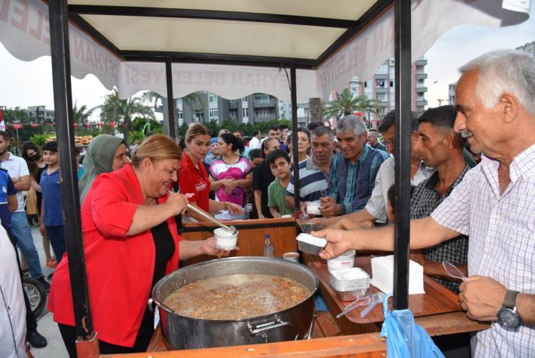 Hülya Erdem, kardeşliği ve bereketi paylaştı
