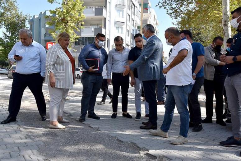 BAŞKAN ZEYDAN KARALAR VE HÜLYA ERDEM ASFALT SORUNUNU ÇÖZECEĞİZ DEDİ