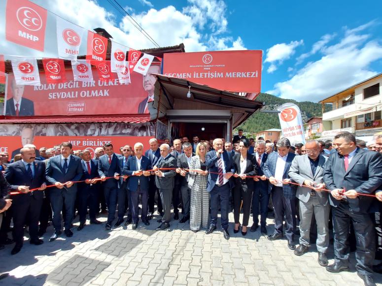İlçelerde de MHP rüzgârı esti!