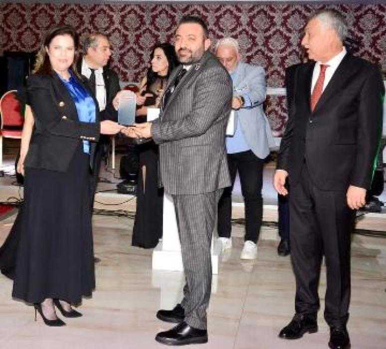 SEVGİ VE SAYGI ABİDESİ RÜÇHAN İLVAN'A ANLAMLI ÖDÜL
